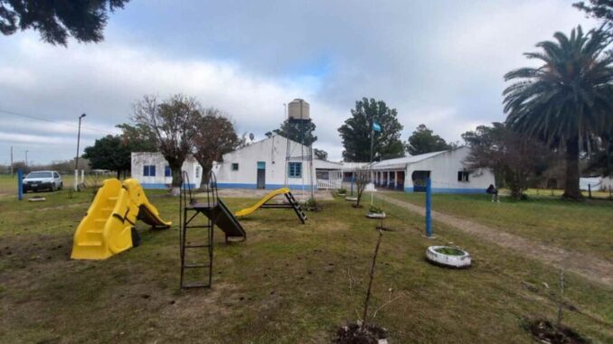 Se ejecuta la instalación eléctrica y sanitaria en escuelas rurales del departamento Gualeguay