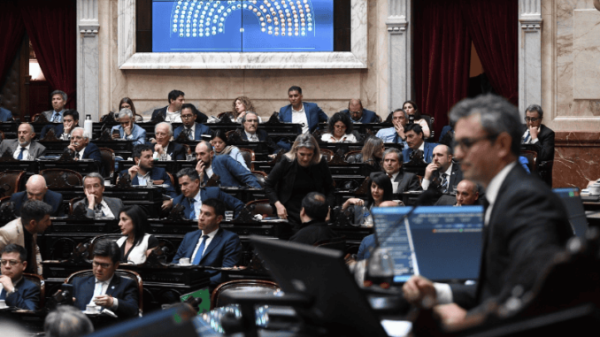 Diputados aprobó la ley que limita a Milei en el uso de DNU pero hubo cambios y vuelve al Senado